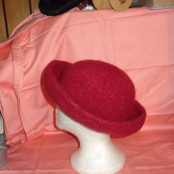 VINTAGE BETMAR WOMEN/MEN WINTER HAT-WARM,SIMPLE STYLE-EXCELLENT - Picture 3 of 4